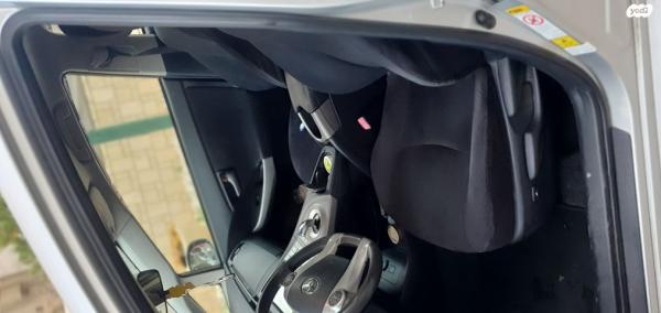 טויוטה פריוס GLI הייבריד אוט' 1.8 (99 כ"ס) בנזין 2013 למכירה בפרדס חנה כרכור