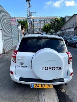 טויוטה RAV4 ארוך 4X4 Premium אוט' 2.0 (158 כ''ס) בנזין 2009 למכירה בראשון לציון