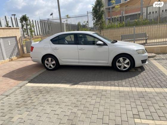 סקודה אוקטביה Ambition אוט' 1.2 (110 כ"ס) בנזין 2017 למכירה ברמלה