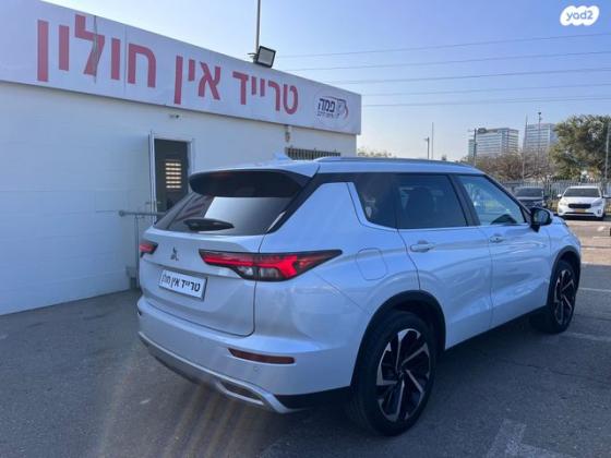 מיצובישי אאוטלנדר Instyle אוט' 7 מק' 2.5 (181 כ"ס) בנזין 2021 למכירה בחולון