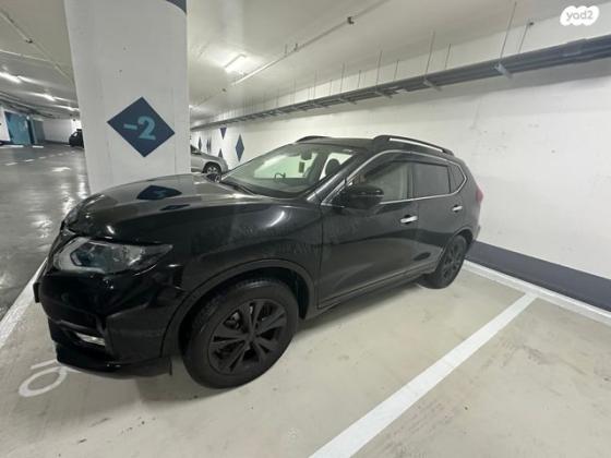 ניסאן אקס טרייל Black Design אוט' 7 מק' 1.3 (156 כ''ס) בנזין 2022 למכירה בחריש