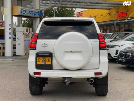 טויוטה לנד קרוזר קצר 4X4 Luxury אוט' דיזל 2.8 (177 כ"ס) דיזל 2016 למכירה בחולון