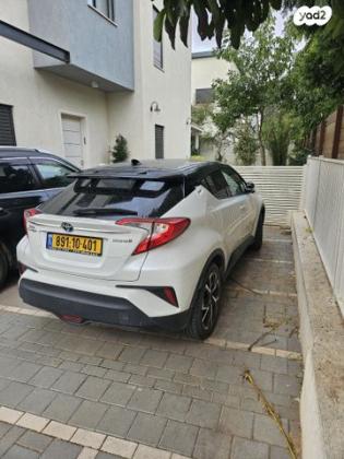 טויוטה C-HR Chic הייבריד אוט' 1.8 (98 כ"ס) בנזין 2019 למכירה בפרדס חנה כרכור