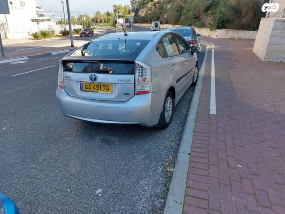טויוטה פריוס GLI הייבריד אוט' 1.8 (99 כ"ס) בנזין 2011 למכירה בנשר