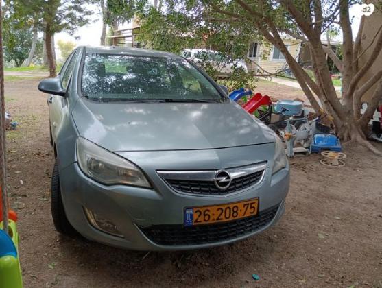 אופל אסטרה Enjoy הצ'בק אוט' 1.4 (140 כ''ס) בנזין 2012 למכירה בתל אביב יפו