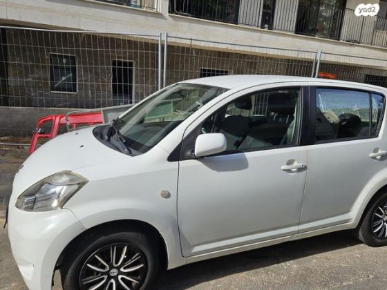 דייהטסו סיריון CX אוט' מהודר 1.3 (87 כ''ס) בנזין 2011 למכירה בתל אביב יפו