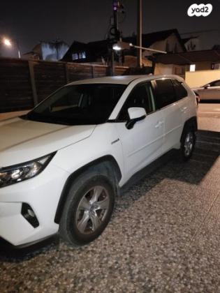 טויוטה RAV4 הייבריד E-xperience הייבריד 5 דל' אוט' 2.5 (178 כ''ס) בנזין 2021 למכירה בקרית עקרון