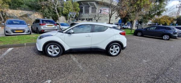 טויוטה C-HR Club הייבריד אוט' 1.8 (98 כ''ס) בנזין 2019 למכירה בחיפה