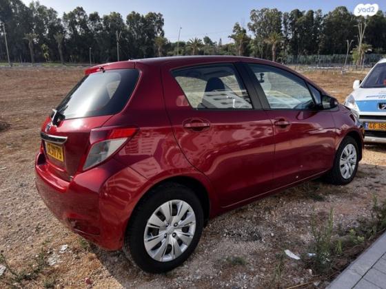 טויוטה יאריס Sol ידני 1.3 (99 כ"ס) בנזין 2012 למכירה בבאר יעקב