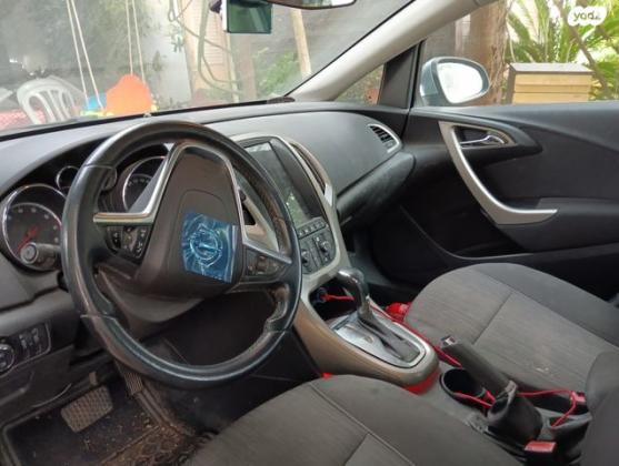 אופל אסטרה Enjoy הצ'בק אוט' 1.4 (140 כ''ס) בנזין 2012 למכירה בתל אביב יפו