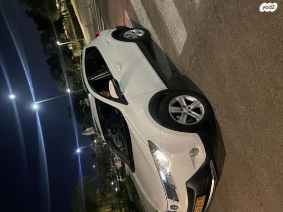 טויוטה RAV4 ארוך 4X4 Premium אוט' 2.0 (151 כ''ס) בנזין 2014 למכירה בחולון