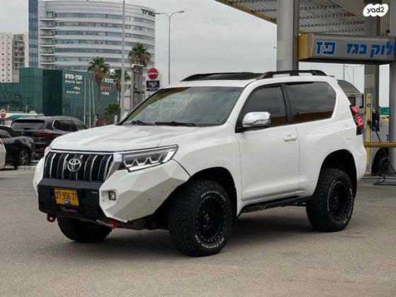 טויוטה לנד קרוזר קצר 4X4 Luxury אוט' דיזל 2.8 (177 כ"ס) דיזל 2016 למכירה בחולון