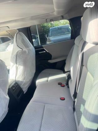 מיצובישי אאוטלנדר Instyle אוט' 7 מק' 2.5 (181 כ"ס) בנזין 2021 למכירה בבאר שבע