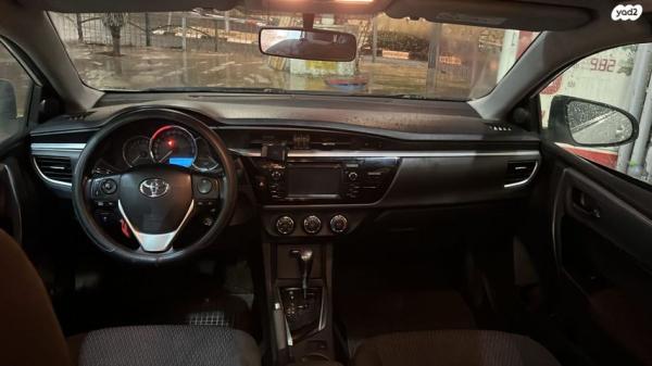 טויוטה קורולה Sun אוט' 1.6 (132 כ"ס) בנזין 2015 למכירה באום אל פחם