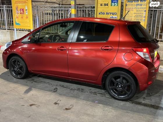 טויוטה יאריס Sol ידני 1.3 (99 כ"ס) בנזין 2012 למכירה בבאר יעקב