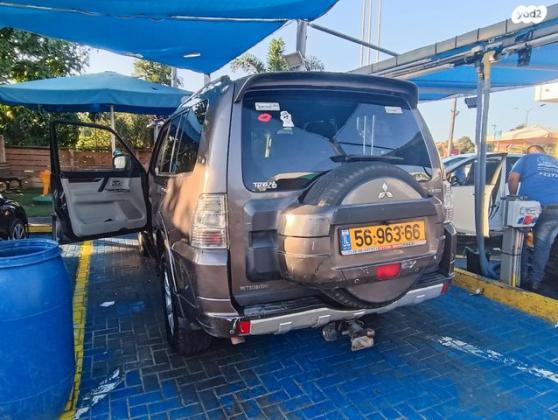 מיצובישי פג'רו ארוך 4X4 Dakar אוט' 7 מק' 3.8 (250 כ''ס) בנזין 2010 למכירה בראשון לציון