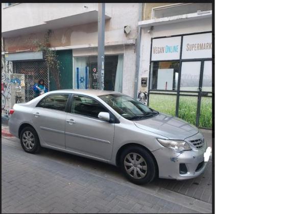 טויוטה קורולה GLI אוט' 1.6 (124 כ''ס) בנזין 2011 למכירה בפתח תקווה