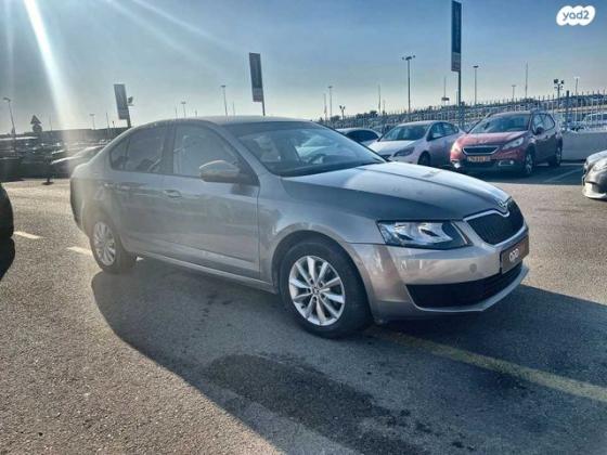 סקודה אוקטביה Ambition אוט' 1.2 (110 כ"ס) בנזין 2017 למכירה בתל אביב יפו