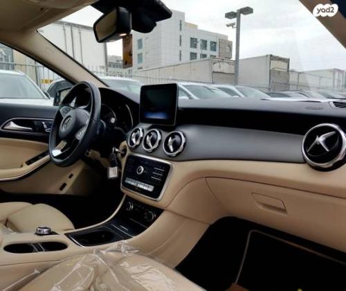 מרצדס GLA GLA200 Urban FL אוט' 1.6 (156 כ"ס) [2017 ואילך] בנזין 2020 למכירה ב