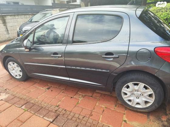 פיג'ו 207 Trendy אוט' 1.6 (120 כ"ס) בנזין 2012 למכירה בראשון לציון