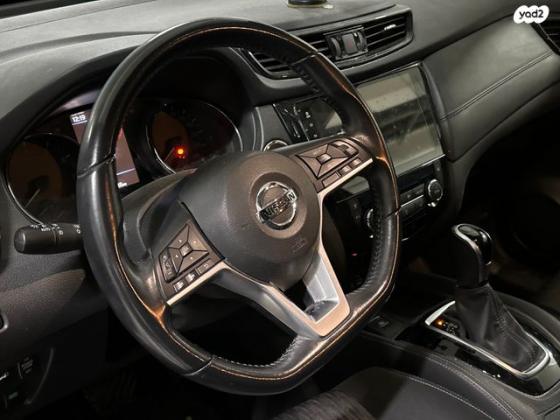 ניסאן אקס טרייל Black Design אוט' 7 מק' 1.3 (156 כ''ס) בנזין 2022 למכירה בחריש