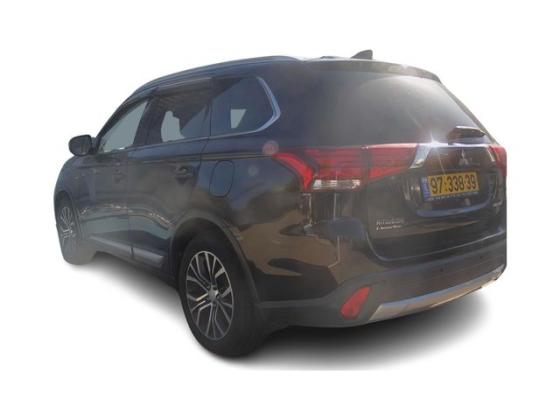 מיצובישי אאוטלנדר Premium אוט' 7 מק' 2.0 (150 כ''ס) בנזין 2017 למכירה ב