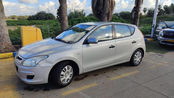 יונדאי i30 Inspire אוט' 1.6 (126 כ''ס) בנזין 2009 למכירה בנתניה