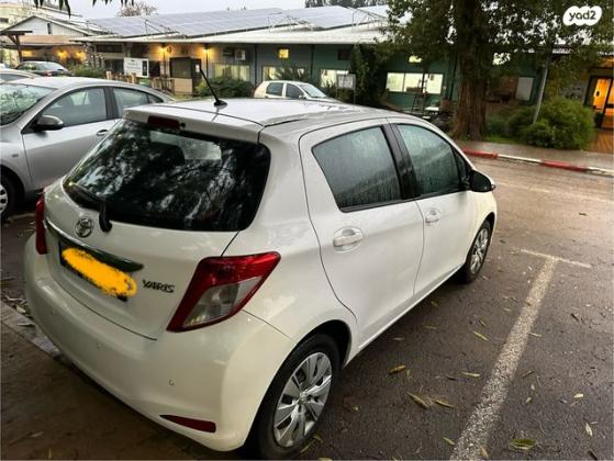 טויוטה יאריס Sol ידני 1.3 (99 כ"ס) בנזין 2013 למכירה בראש פינה