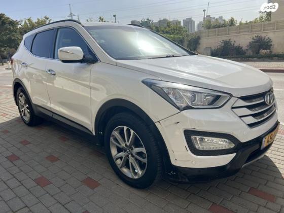 יונדאי סנטה פה 4X4 Premium אוט' דיזל 7 מק' 2.2 (197 כ"ס) דיזל 2014 למכירה בפתח תקווה
