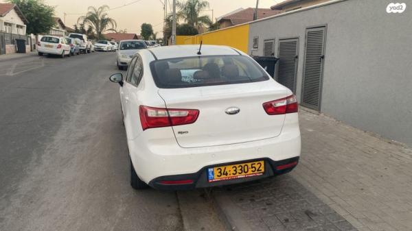 קיה ריו LX סדאן אוט' 1.4 (109 כ''ס) בנזין 2013 למכירה בראשון לציון