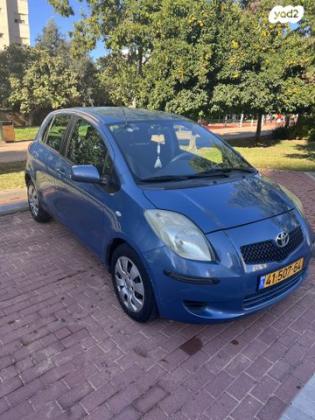 טויוטה יאריס Sol רובוטית 1.3 (87 כ"ס) בנזין 2008 למכירה באור יהודה