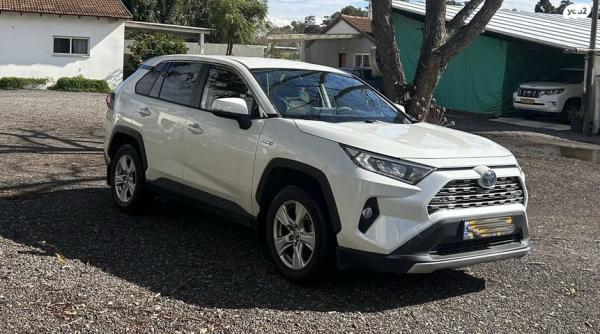 טויוטה RAV4 הייבריד E-xperience הייבריד 5 דל' אוט' 2.5 (178 כ''ס) בנזין 2021 למכירה בבני ציון