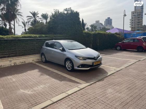 טויוטה אוריס הייבריד TSS הייבריד אוט' 1.8 (99 כ"ס) בנזין 2018 למכירה בנתניה