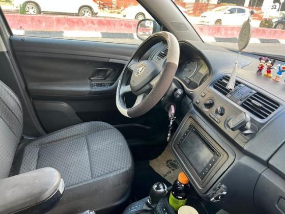 סקודה פאביה Ambition אוט' 1.2 (105 כ''ס) בנזין 2013 למכירה בעפולה