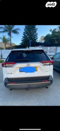 טויוטה RAV4 ארוך 4X4 Explore אוט' 2.0 (175 כ''ס) בנזין 2020 למכירה בשוהם