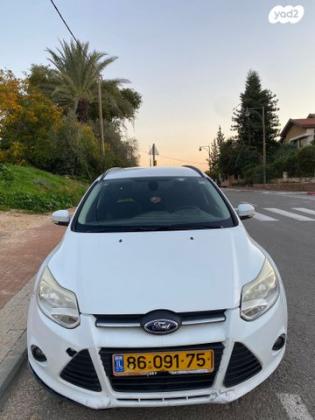 פורד פוקוס Trend סטיישן אוט' 1.6 (125 כ''ס) בנזין 2012 למכירה בגדרה