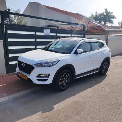 יונדאי טוסון Panoramic אוט' בנזין 2.0 (155 כ"ס) בנזין 2019 למכירה בתל אביב יפו