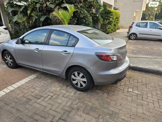 מאזדה i Active סדאן אוט' 1.6 (105 כ''ס) בנזין 2012 למכירה בפתח תקווה
