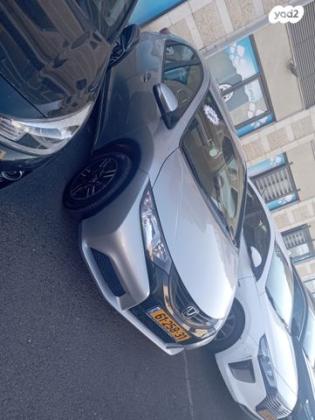 הונדה סיוויק האצ'בק החדשה Comfort אוט' 1.8 (142 כ''ס) בנזין 2015 למכירה בטבריה