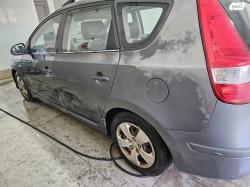 יונדאי i30CW Inspire סטיישן אוט' 1.6 (126 כ''ס) בנזין 2011 למכירה ביו