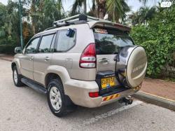טויוטה לנד קרוזר ארוך 4X4 STD אוט' דיזל 8 מק' 3.0 (166 כ''ס) דיזל 2
