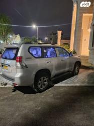 טויוטה לנד קרוזר ארוך 4X4 Luxury 60th אוט' דיזל 7 מק' 3.0 (190 כ''ס) ד