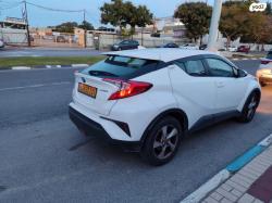 טויוטה C-HR Club הייבריד אוט' 1.8 (98 כ''ס) בנזין 2018 למכירה ברמת 