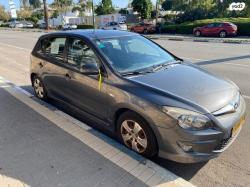 יונדאי i30 Inspire אוט' 1.6 (126 כ''ס) בנזין 2011 למכירה ברמת השרון