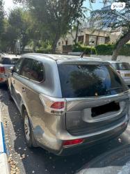 מיצובישי אאוטלנדר Instyle אוט' 7 מק' 2.0 (150 כ"ס) בנזין 2014 למכיר