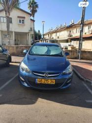 אופל אסטרה Berlina Enjoy סדאן אוט' 1.4 (140 כ"ס) בנזין 2015 למכירה בת