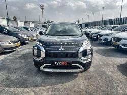 מיצובישי אאוטלנדר Instyle אוט' 7 מק' 2.5 (181 כ"ס) בנזין 2021 למכיר