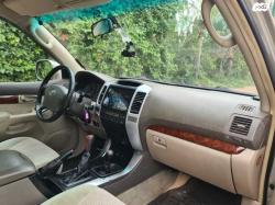 טויוטה לנד קרוזר ארוך 4X4 STD אוט' דיזל 8 מק' 3.0 (166 כ''ס) דיזל 2