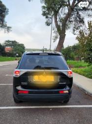 מיצובישי אאוטלנדר Instyle אוט' 7 מק' 2.0 (150 כ"ס) בנזין 2014 למכיר