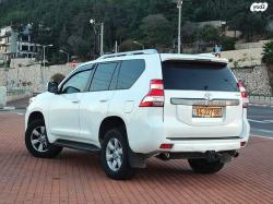 טויוטה לנד קרוזר ארוך 4X4 Luxury 5 אוט' דיזל 5 מק' 2.8 (177 כ"ס) דיז